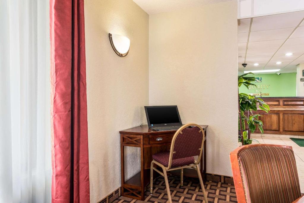 Quality Inn Battleboro - Rocky Mount photo
