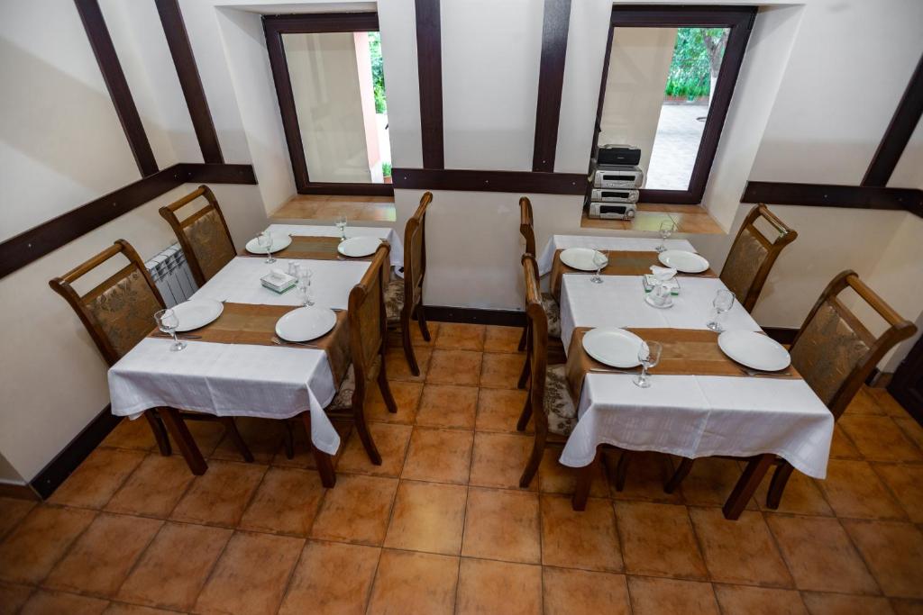 Restaurace v ubytování Ariana Family Hotel