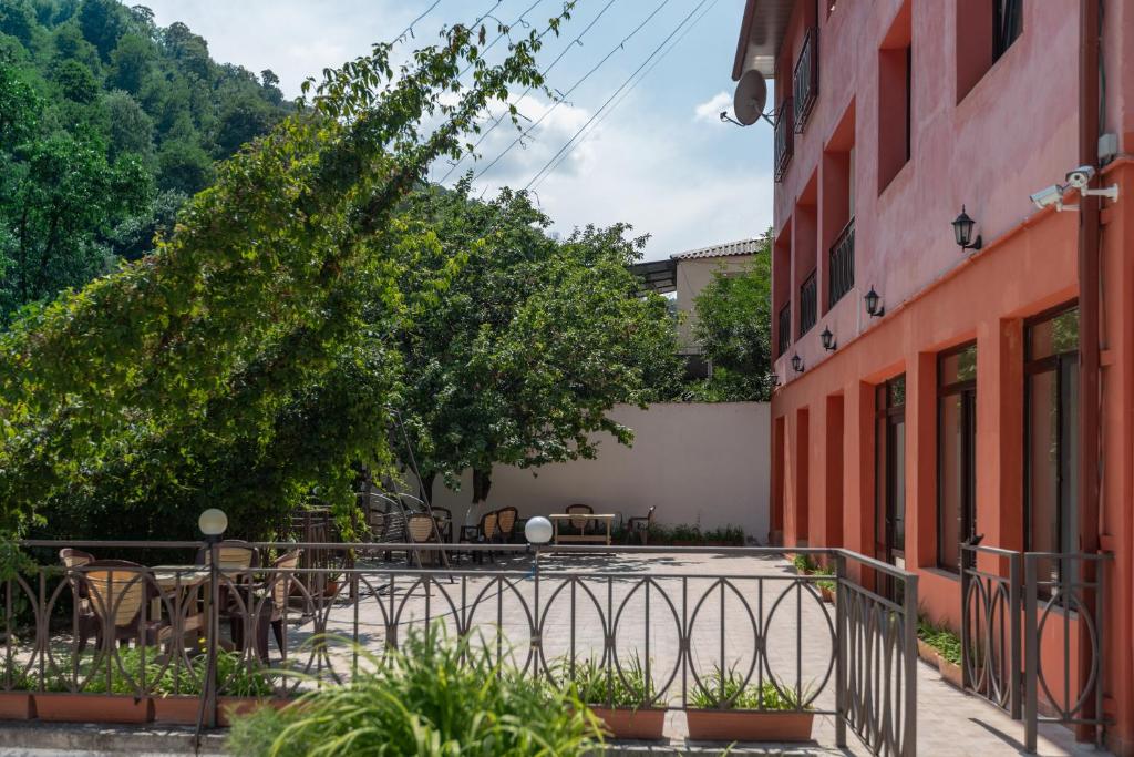 Zahrada ubytování Ariana Family Hotel