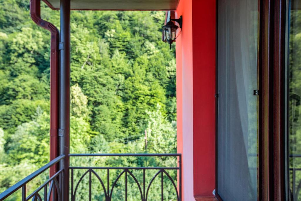 Balkón nebo terasa v ubytování Ariana Family Hotel
