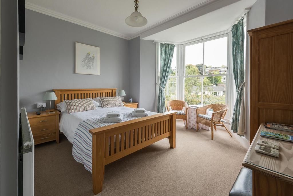 Gallery image of Cliftons Guest House in Truro