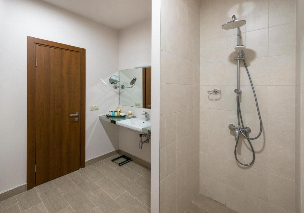 Koupelna v ubytování Ani Grand Hotel Yerevan