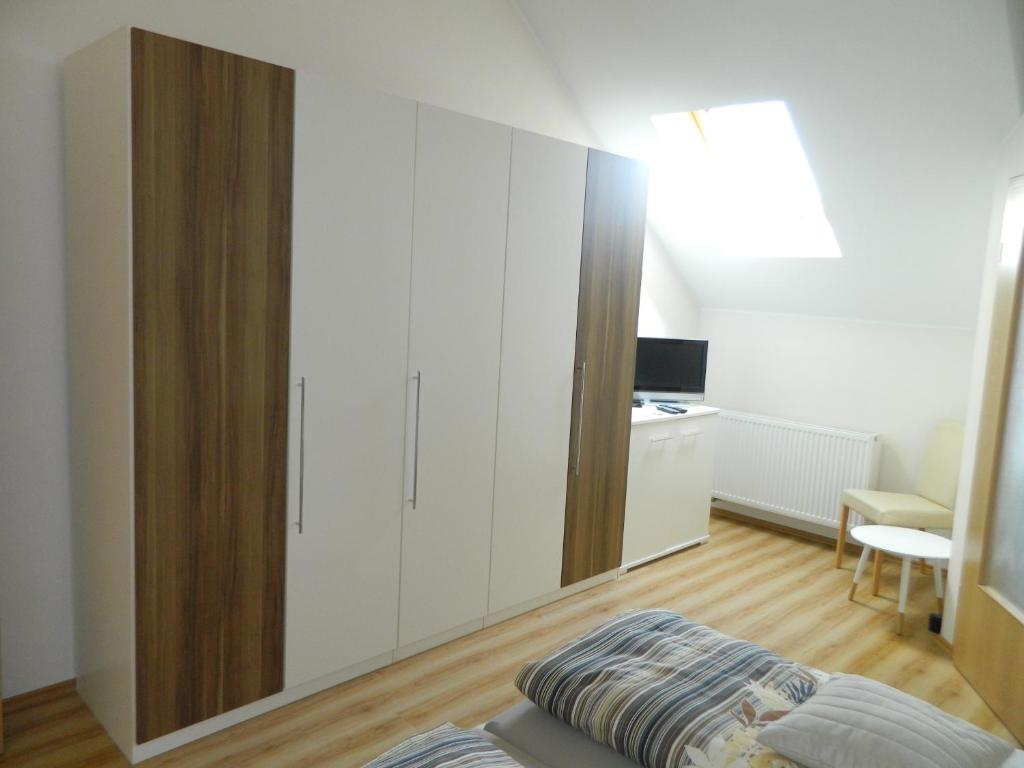 Gästehaus Borniger - Large Double Room
