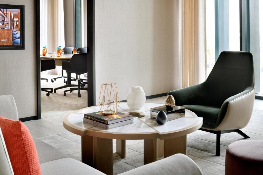 Istumisnurk majutusasutuses Vida Emirates Hills