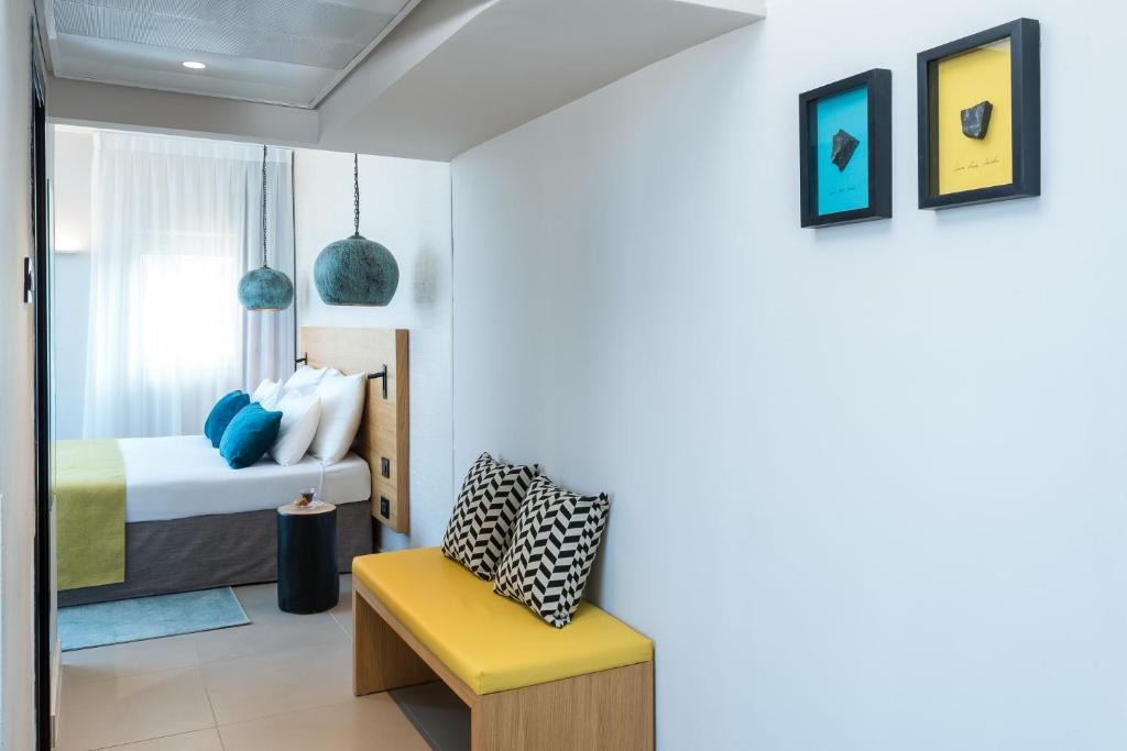 Postel nebo postele na pokoji v ubytování Prima Galil Tiberias Hotel