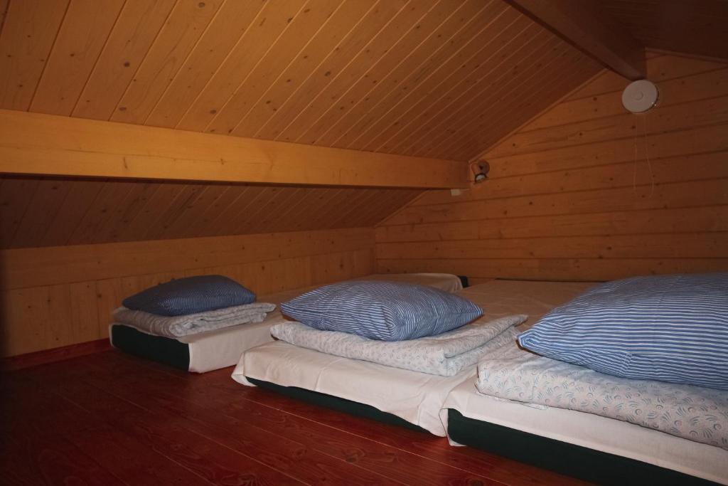 Postel nebo postele na pokoji v ubytování Põhja Tooma majutus