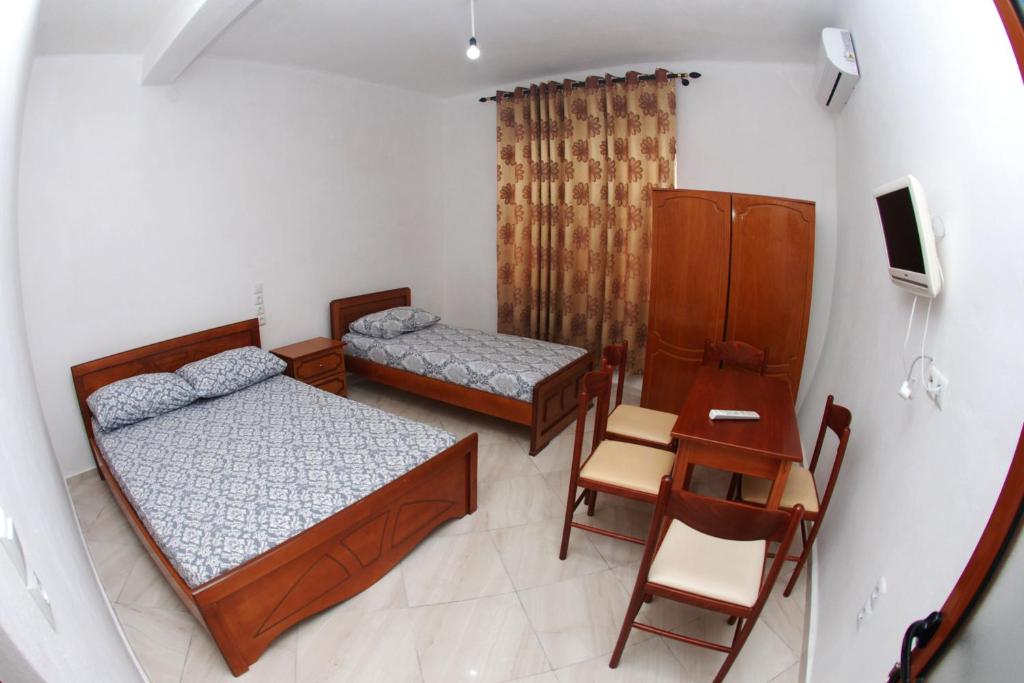 Isufi Guest Houses - Image 4