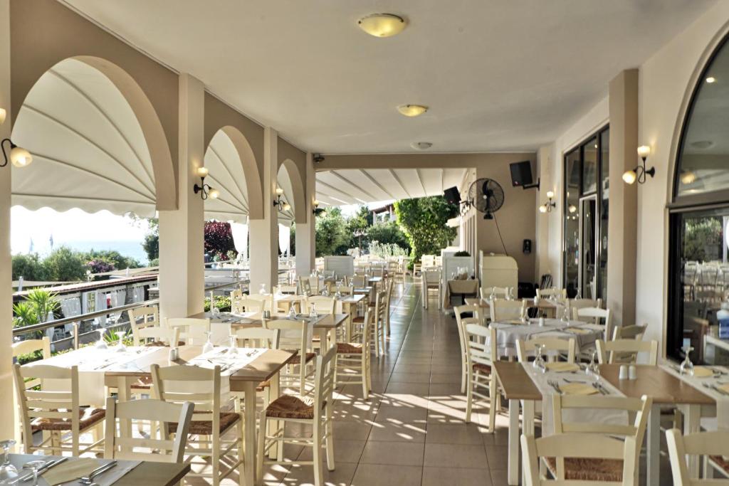 Ресторан / где поесть в Acrotel Elea Beach