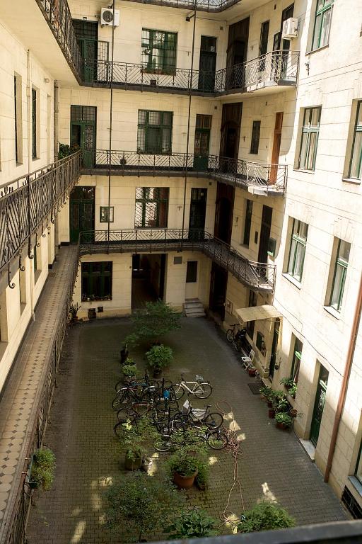 Budova, v ktorej sa apartmán nachádza