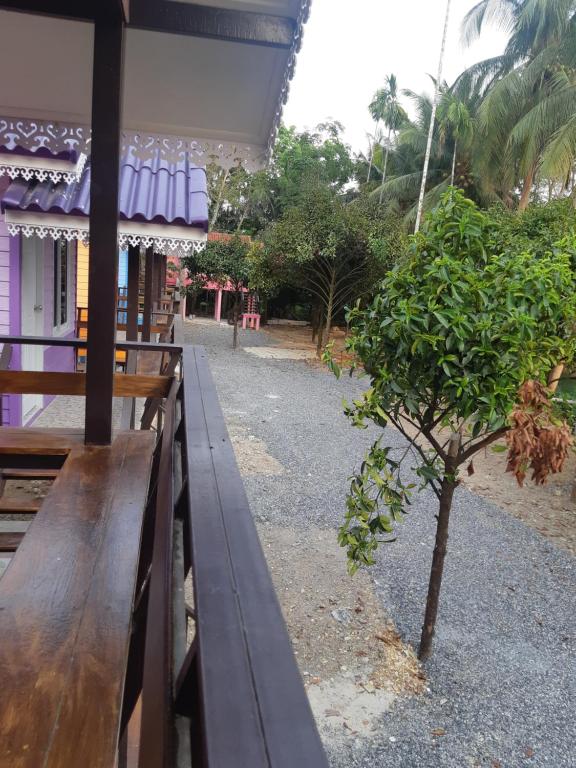 Mae kuawn Resort - King Room With Garden View