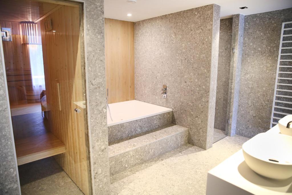 Koupelna v ubytování Hotel van der Valk Spier Dwingeloo