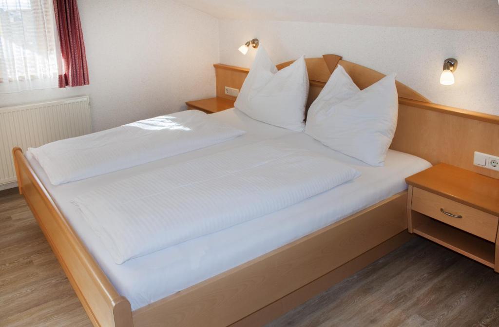 Posteľ alebo postele v izbe v ubytovaní Appartement Schaubensteiner
