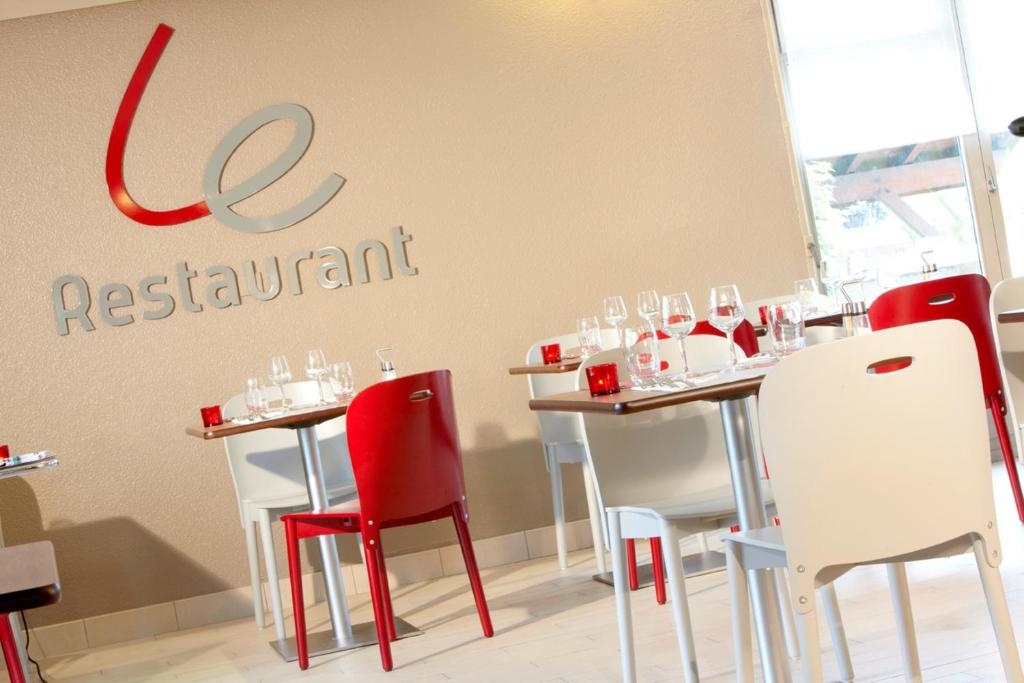 Restaurace v ubytování Campanile Hendaye