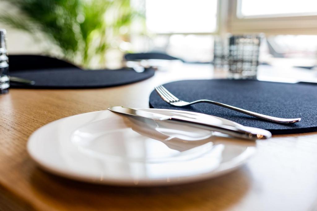 GINN Hotel Hamburg Elbspeicher - Resim 20