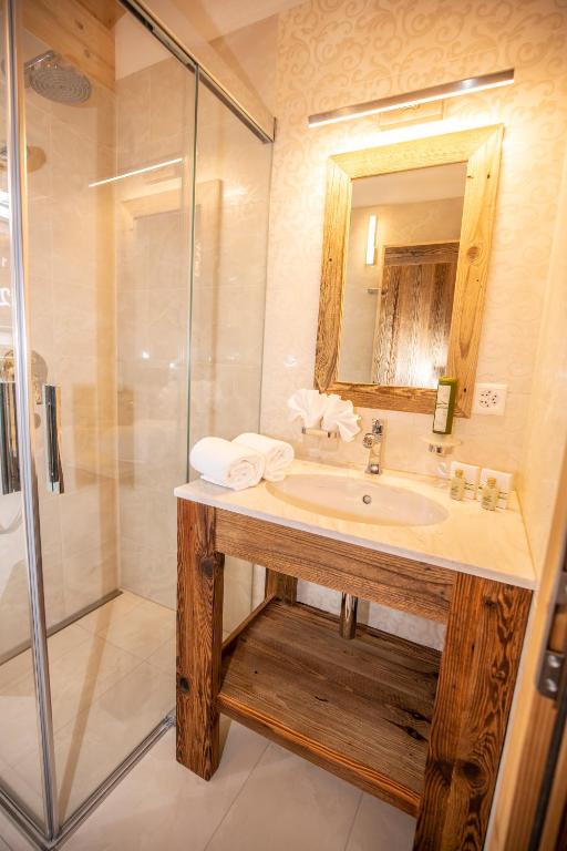 Koupelna v ubytování Palace Luxury Wellness Apartment and Boutique Hotel Ski-in-out