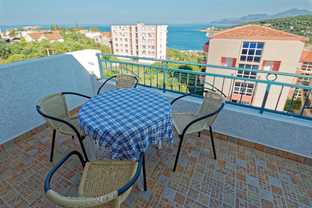 Balkón nebo terasa v ubytování Apartments Ajla