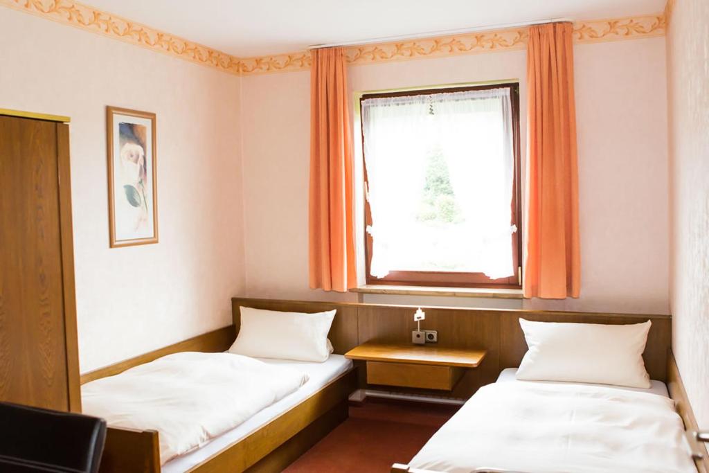 Gästehaus Loehnert GmbH - Habitación Económica Con 2 Camas Individuales