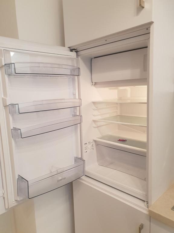 Una cocina o zona de cocina en Nina