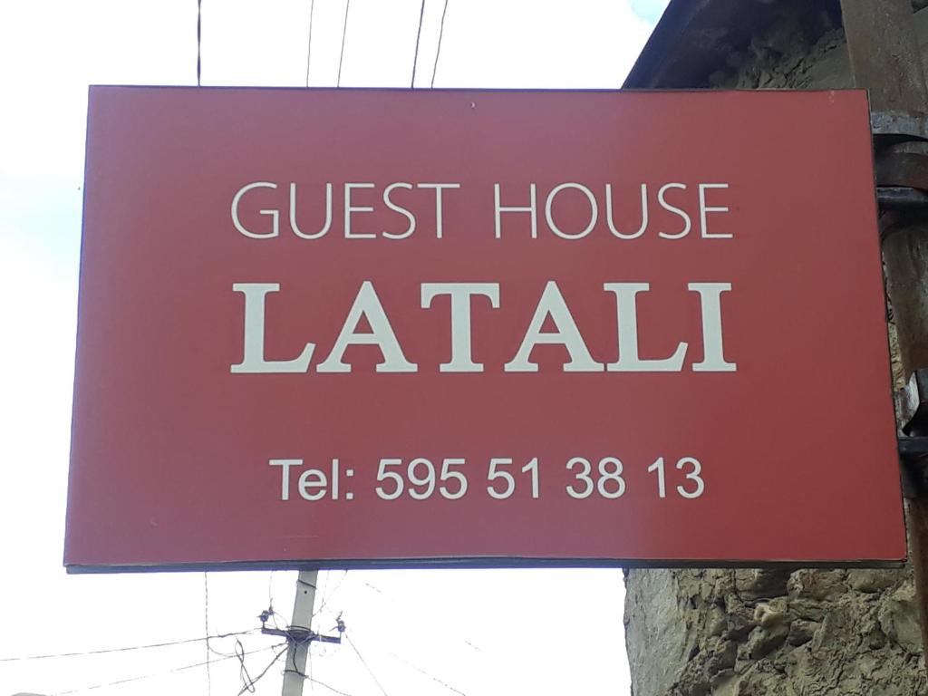 Certifikát, hodnocení, plakát nebo jiný dokument vystavený v ubytování Guest House Latali