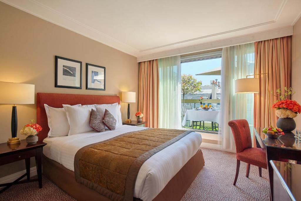 Warwick Champs-Elysées Paris - Resim 18