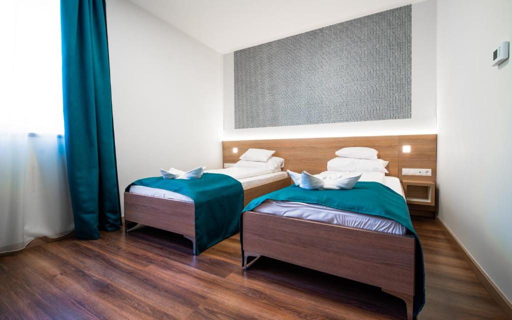 Hotel Szeghalom - Standard Twin Room