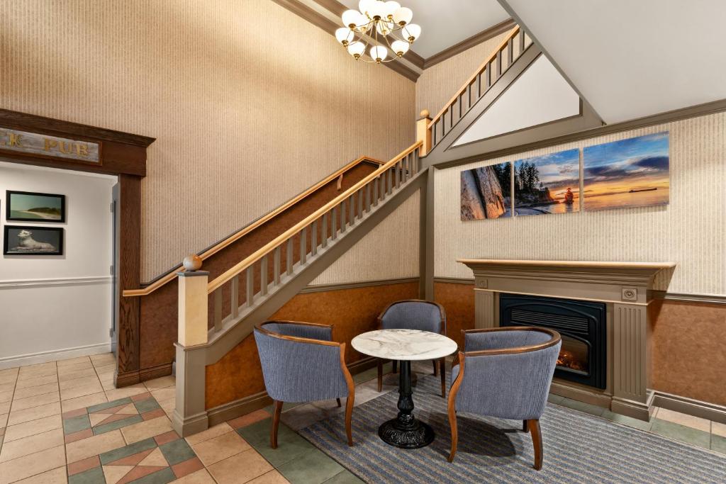 Posezení v ubytování Days Inn by Wyndham Vancouver Downtown
