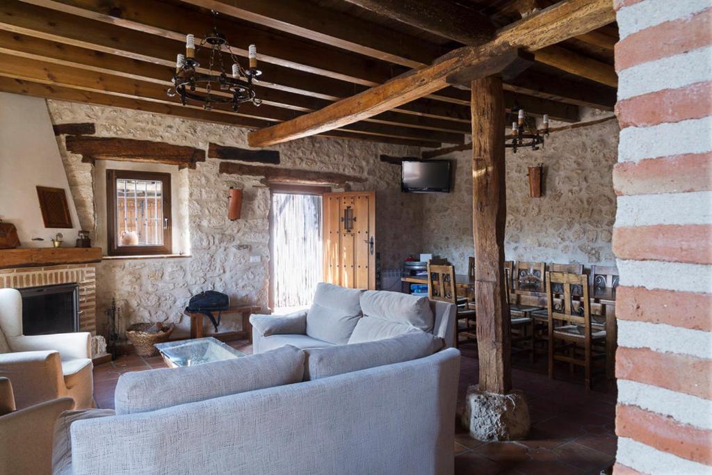 Posezení v ubytování Casa Rural Los Yeros Aldeasoña - Segovia