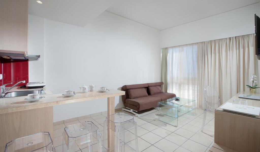 Alexandra Hotel&Apartments - Familienwohnung (2 Erwachsene + 2 Kinder)