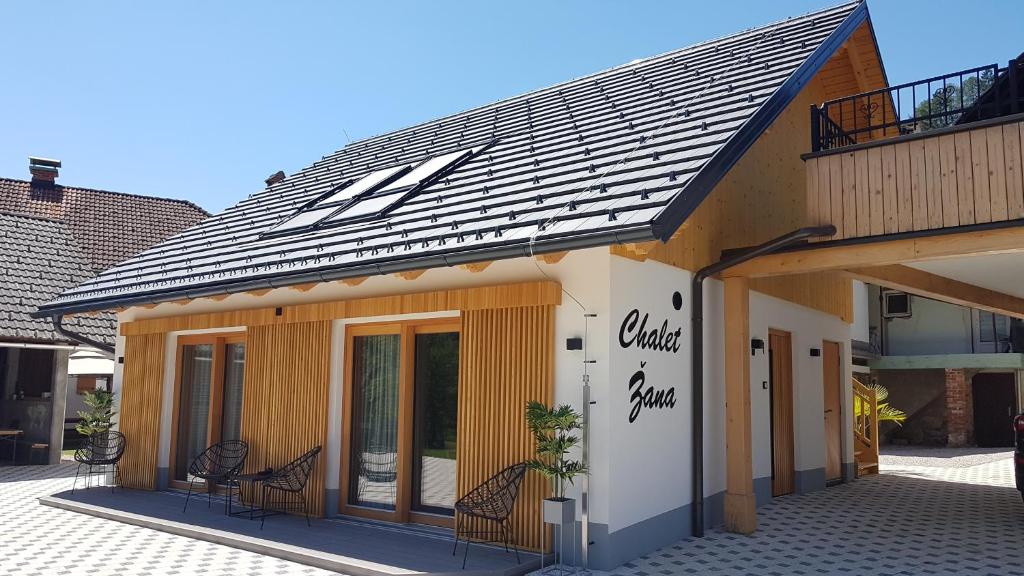 Budova, kde se apartmán nachází