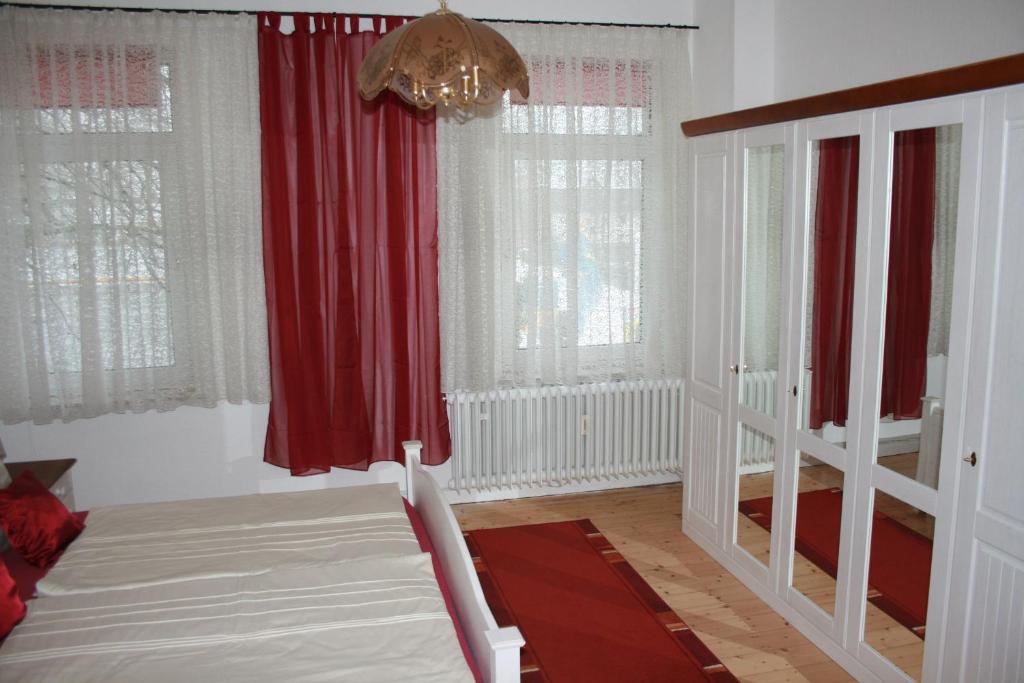 Ferienwohnung am Kurpark - Appartement Met één Slaapkamer