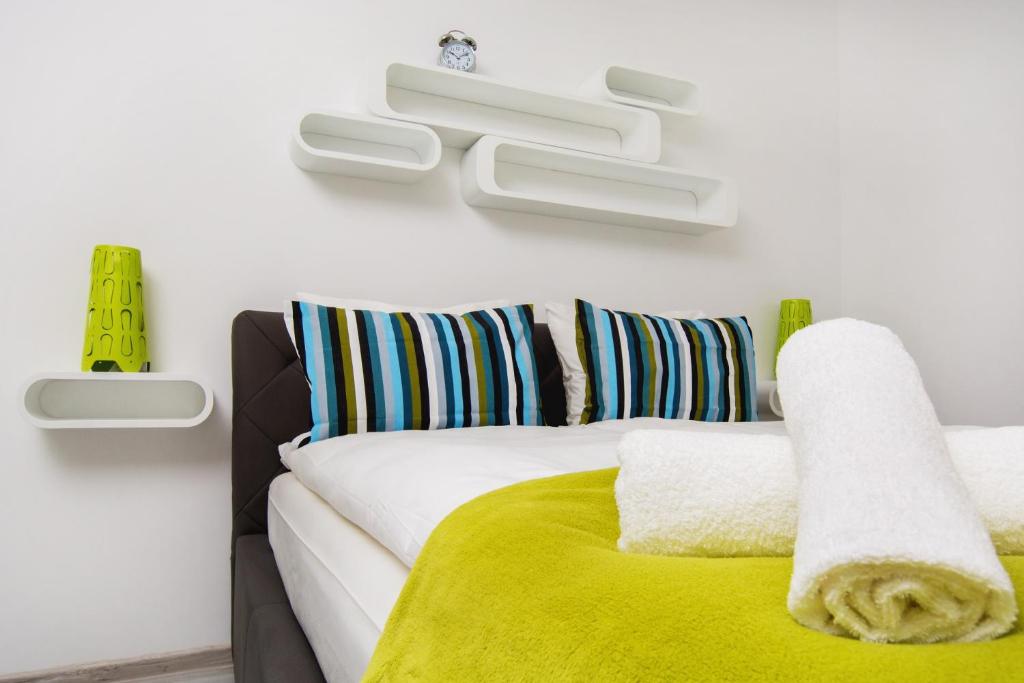 erApartments Oxygen Residence - Comfort One-Bedroom Apartment