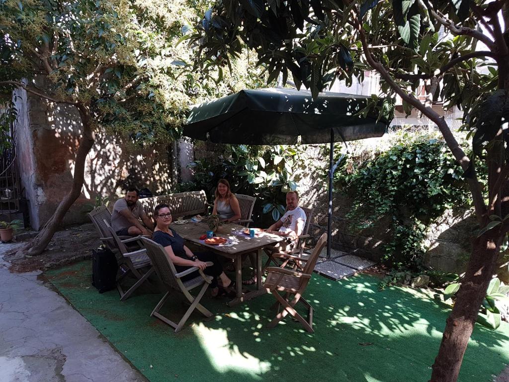 Vonkajšia záhrada v ubytovaní Il Giardino Di Vico Neve