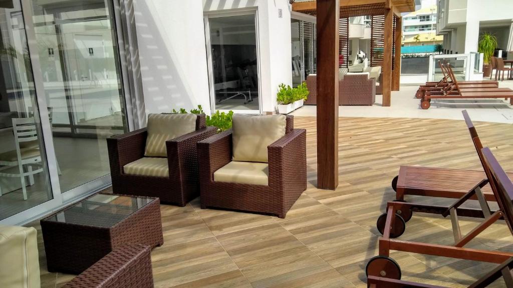  Apartamento novo frente para a piscina região nobre da praia dos Ingleses