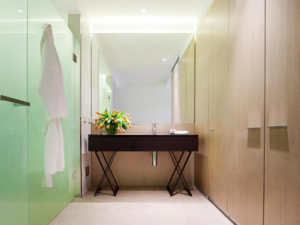 Burbury Hotel & Apartments - Resim 19