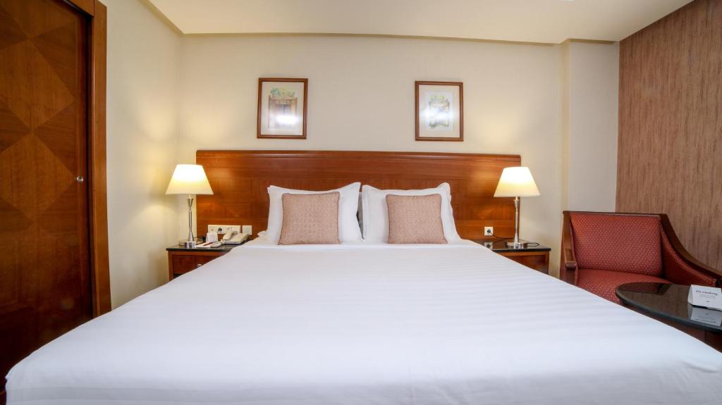 Crowne Plaza Riyadh Palace, an IHG Hotel - Standard King Room - Zugang Für Behinderungen