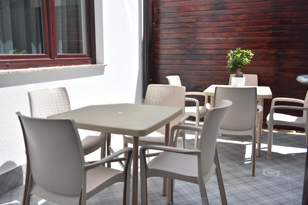 Posezení v ubytování Prior Hotel