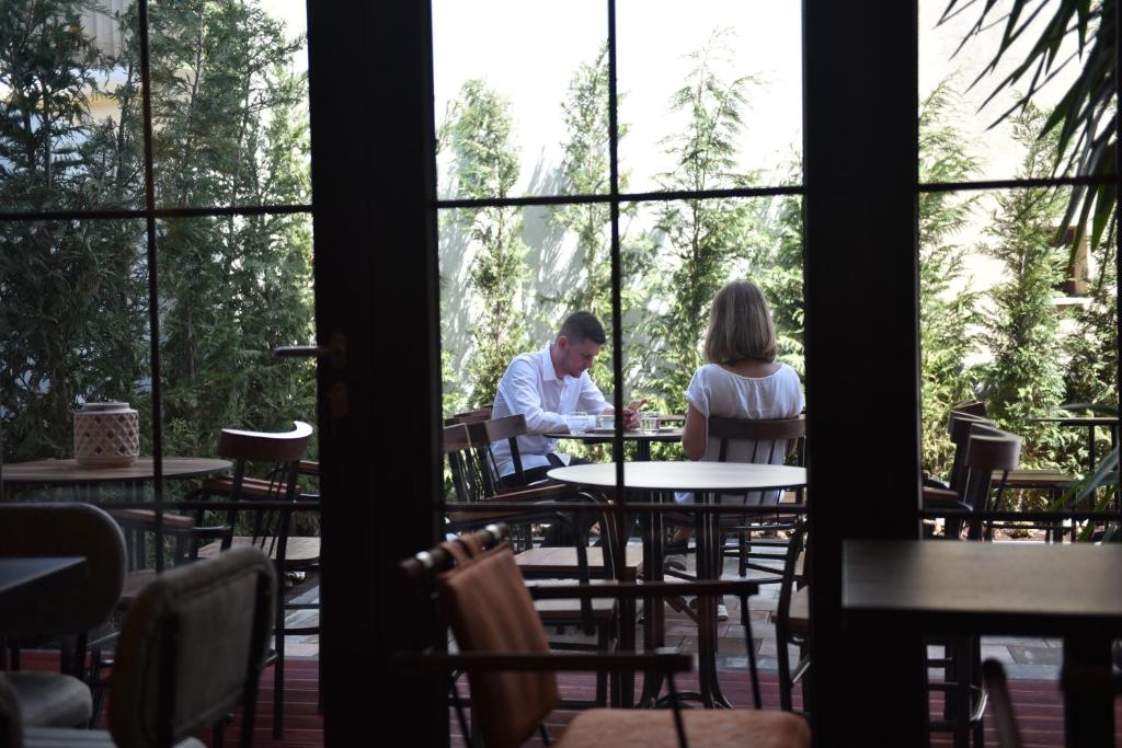 Hosté ubytování Prior Hotel