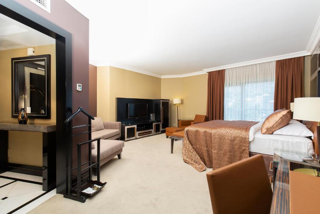 Almira Hotel Thermal Spa & Convention Center - Eckzimmer Mit Spabad
