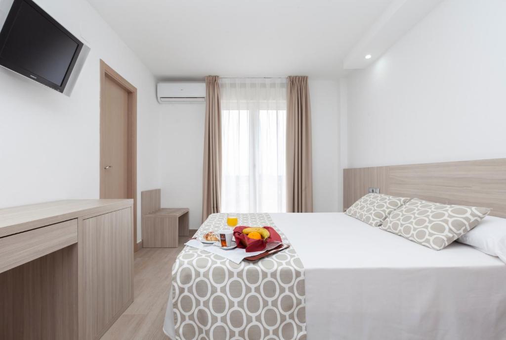 Hotel Olympia Ronda II, El Puig de Santa Maria – Preus ...