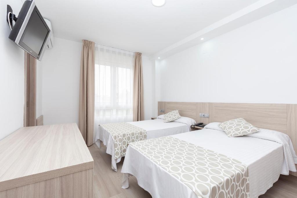 Hotel Olympia Ronda II, El Puig – Updated 2022 Prices