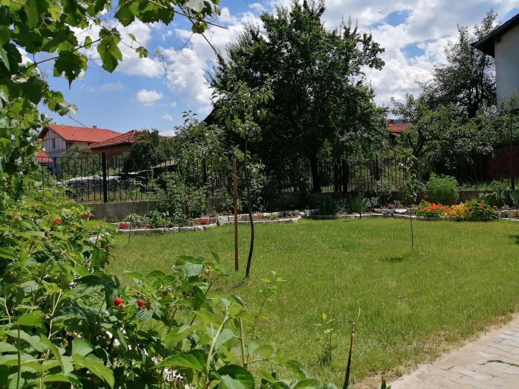Zahrada ubytování Horizont Dobrinishte