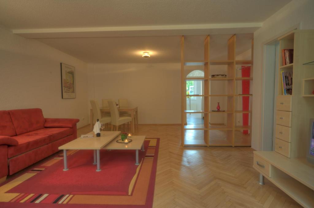 Posezení v ubytování Hotel Lahnschleife