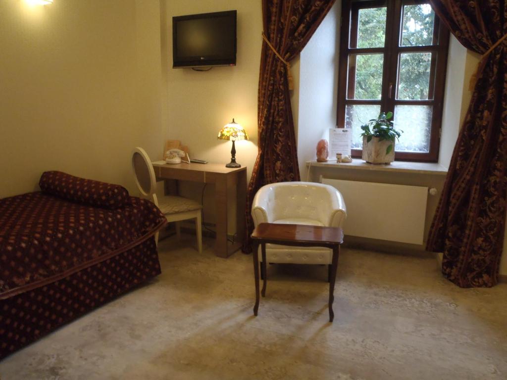 Posedenie v ubytovaní Manor House SPA Luxury of Silence