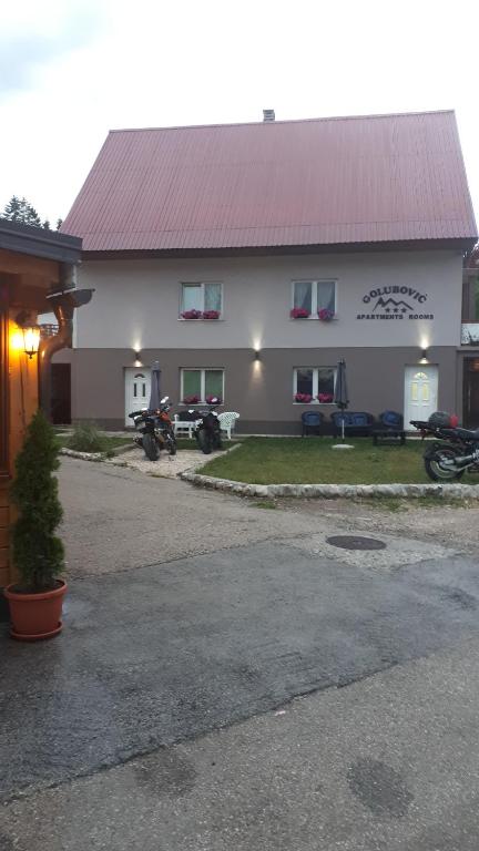 Budova, kde se apartmán nachází