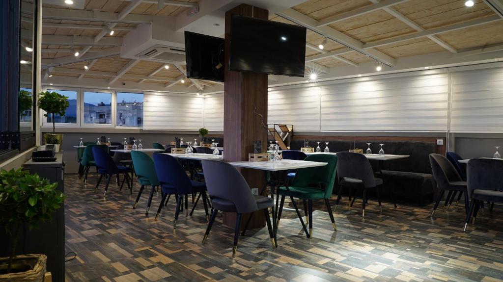 Restaurace v ubytování Hotel Premium