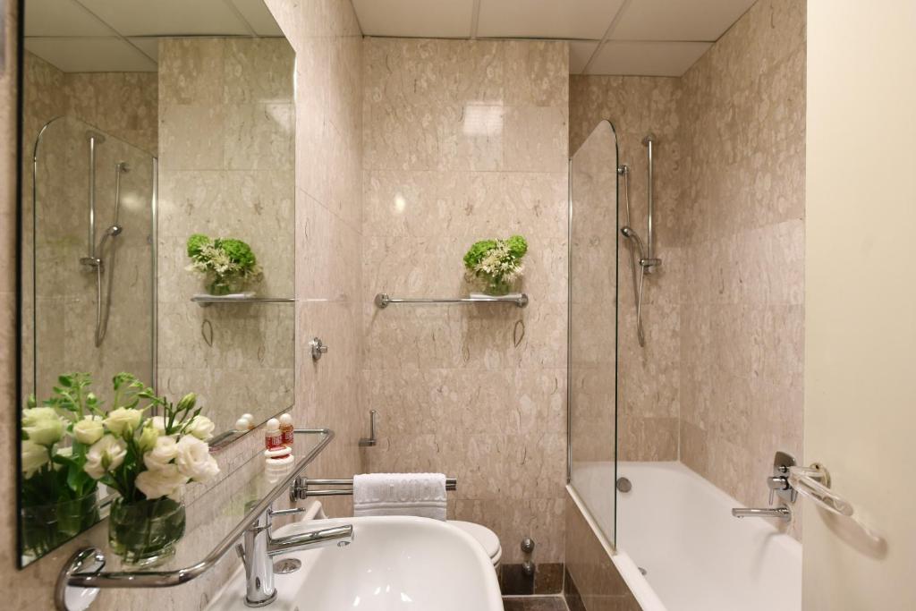 Bettoja Hotel Massimo d'Azeglio - Resim 35