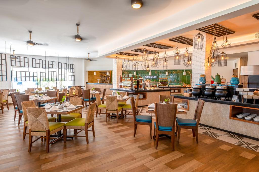 Restaurace v ubytování Sunscape Cancun All-Inclusive Resort & Spa