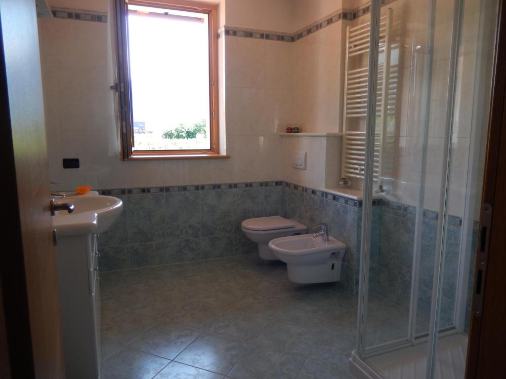 A bathroom at Agritur Giovanazzi