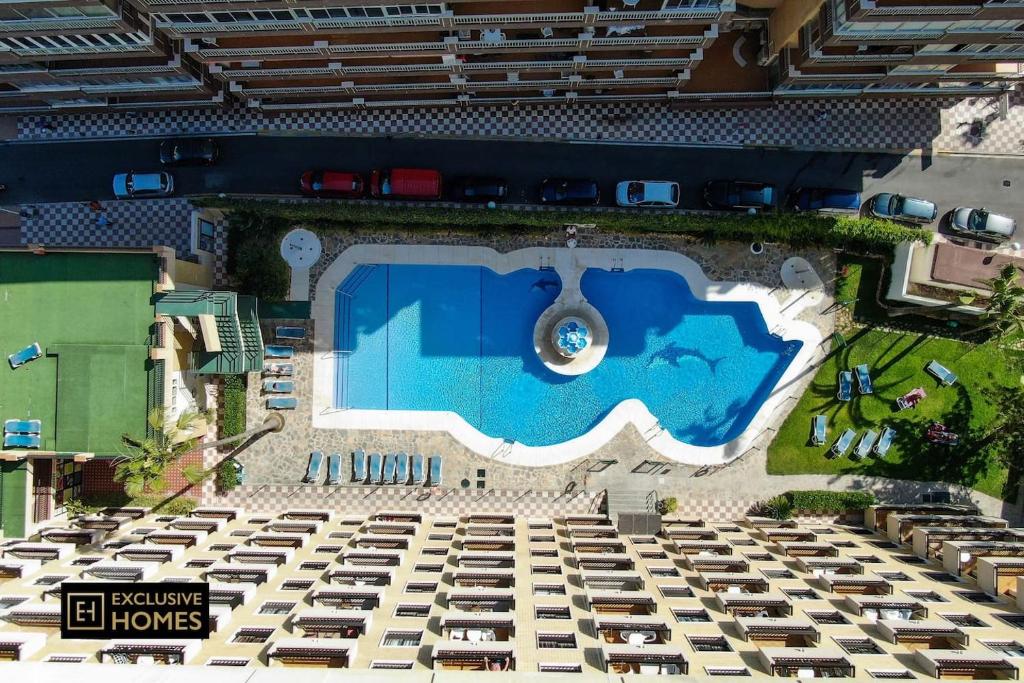 Bazén v ubytování Estupendo piso en primera linea de playa; RONDA IV nebo v jeho okolí