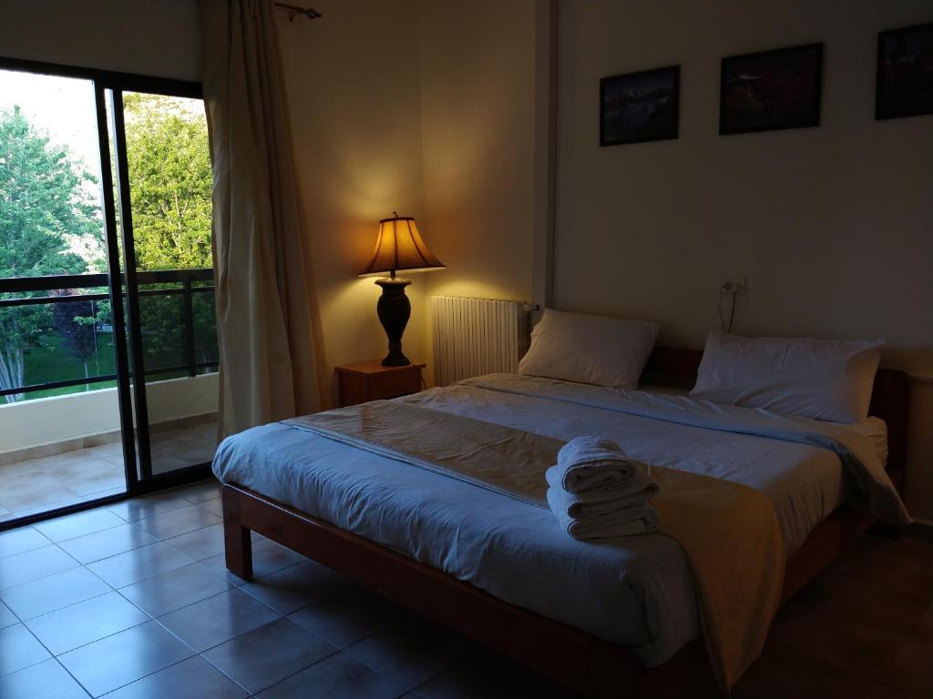 Master's Hotel - Ehden - Standaard Dubbele Of Dubbele Kamer